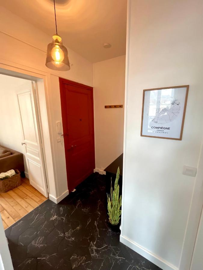 Appartement Entier En Plein Coeur Du Centre Ville Κομπιέν Εξωτερικό φωτογραφία